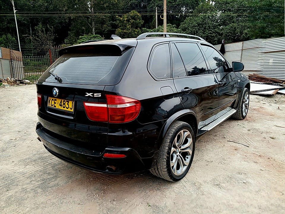 Bmw X5 image 2
